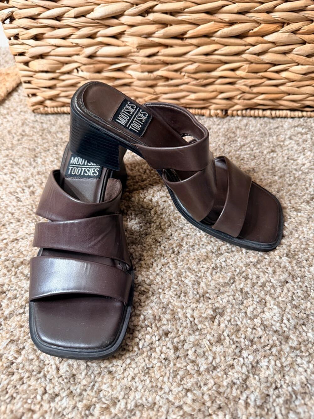 Mootsies Tooties brown leather sandals 5.5 681